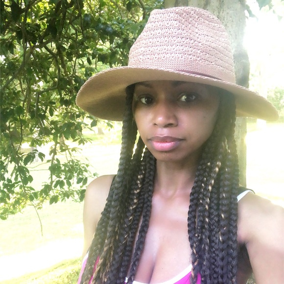 Panama Hat - Picture 3 of 7